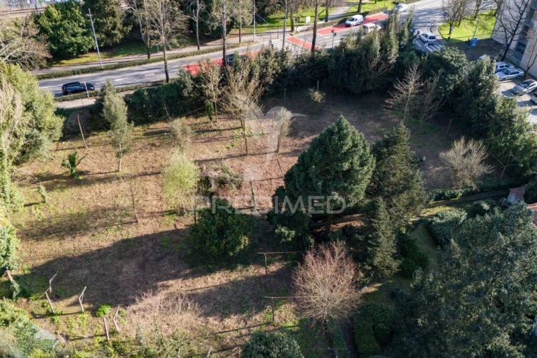 Terreno para Venda em Creixomil Foto 16