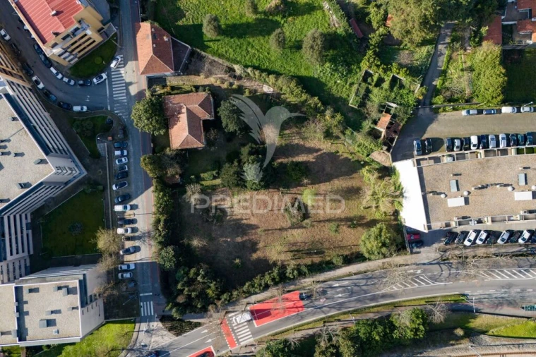 Terreno para Venda em Creixomil Foto 8