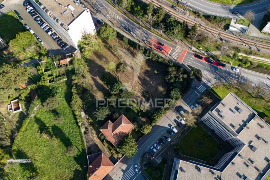 Terreno para Venda em Creixomil Foto 10