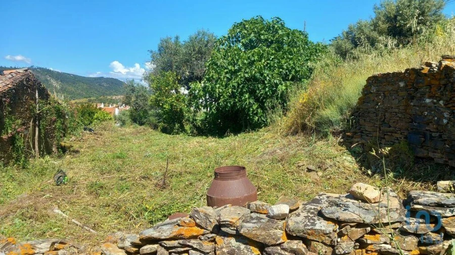Moradia T2 para Venda em Espírito Santo, Nossa Senhora da Graça e São Simão Foto 3