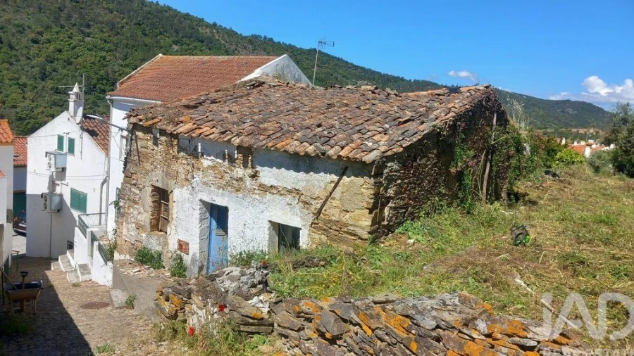 Moradia T2 para Venda em Espírito Santo, Nossa Senhora da Graça e São Simão