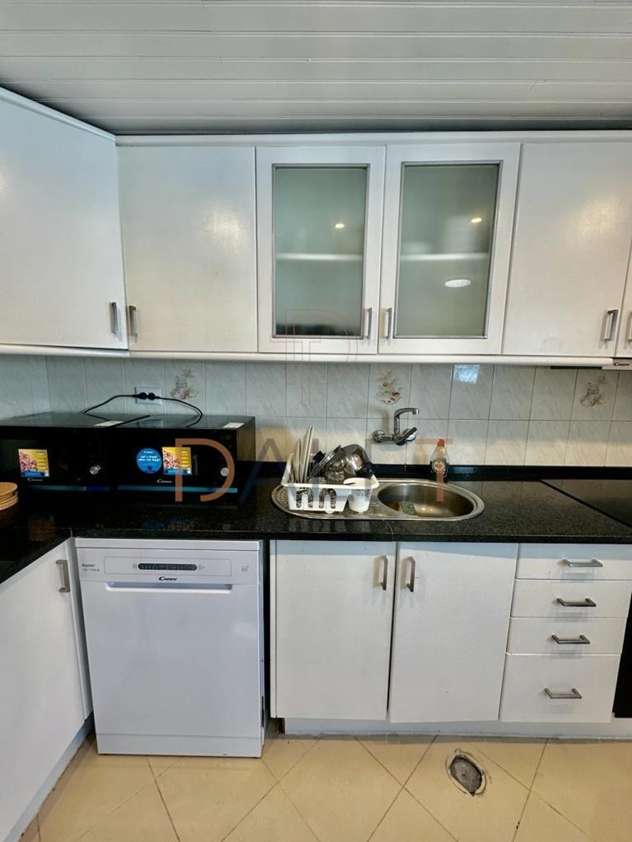 Quarto para Arrendamento em Ajuda Foto 3