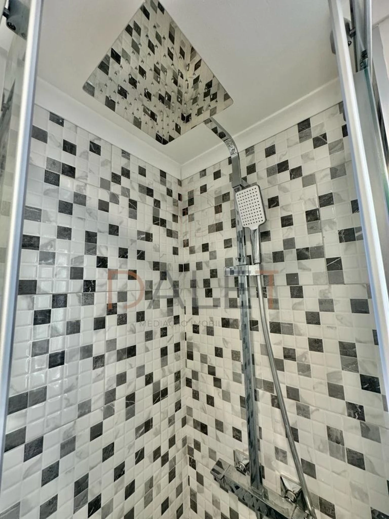 Quarto para Arrendamento em Ajuda Foto 25