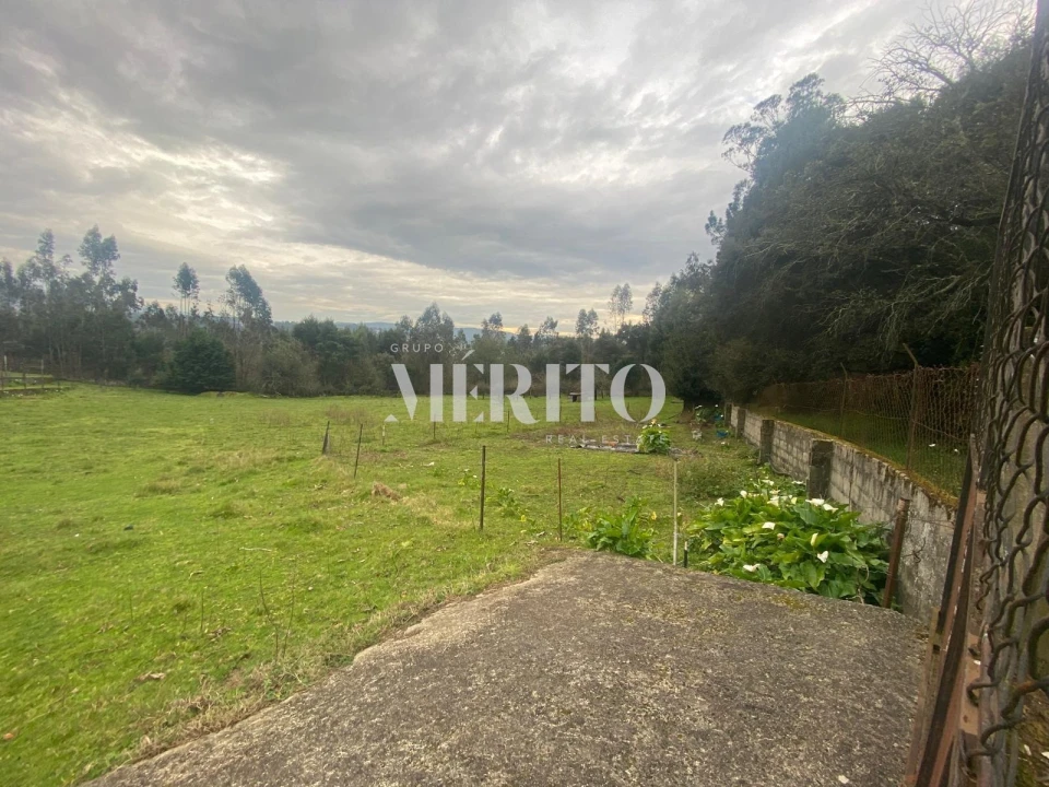 Terreno para Venda em Areias, Sequeirô, Lama e Palmeira Foto 3