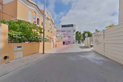 Moradia T3 para Venda em Areeiro