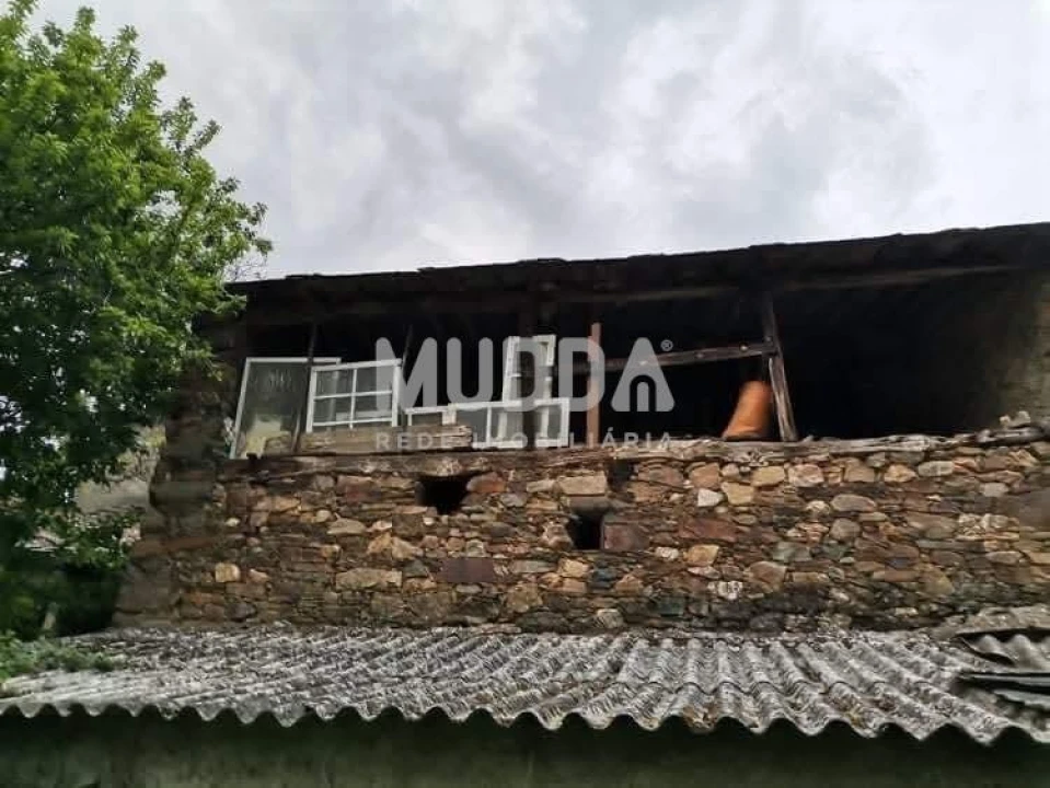 Moradia T3 para Venda em Rabal Foto 4