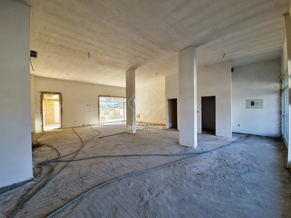 Loja para Venda em Ponte da Barca, V.N. Muía, Paço Vedro Magalhães Foto 7