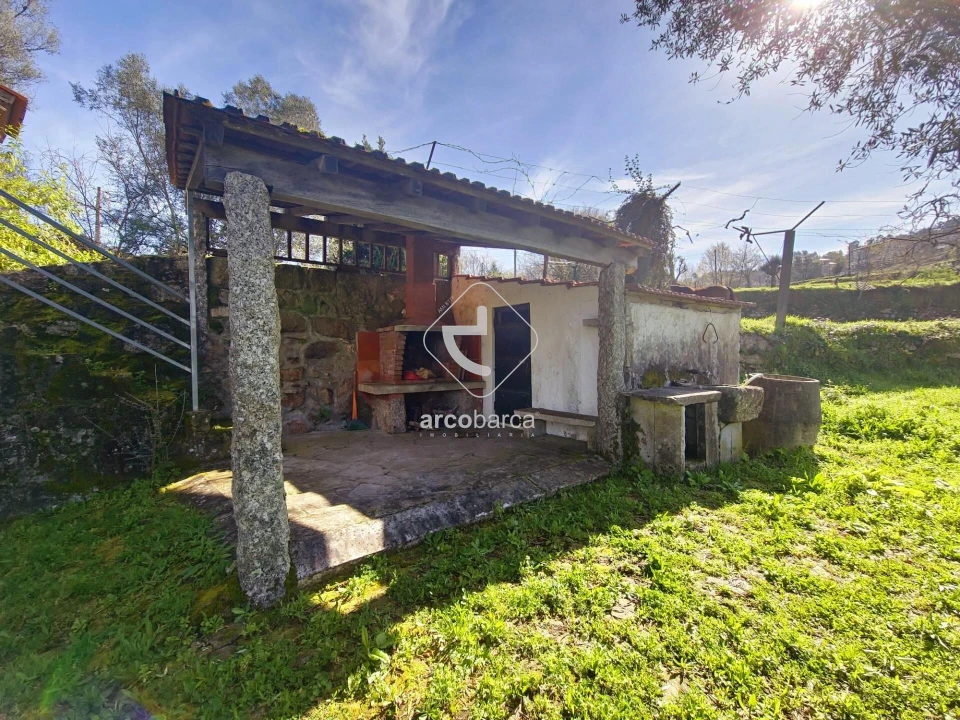 Moradia T1 para Venda em Azere Foto 18