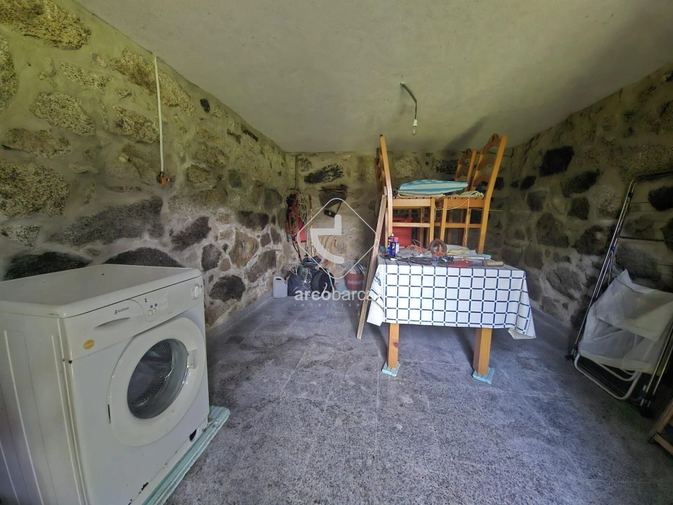 Moradia T1 para Venda em Azere Foto 25