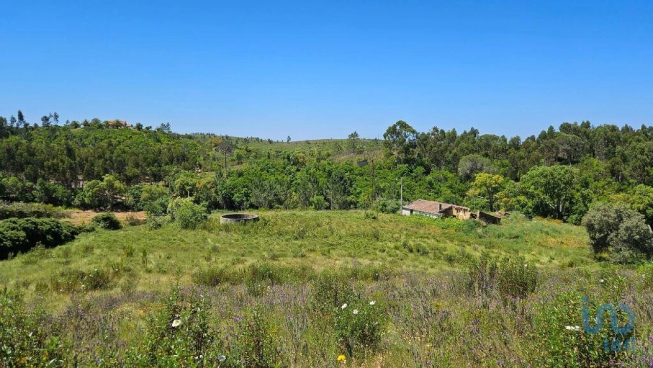 Moradia T2 para Venda em São Teotónio Foto 2