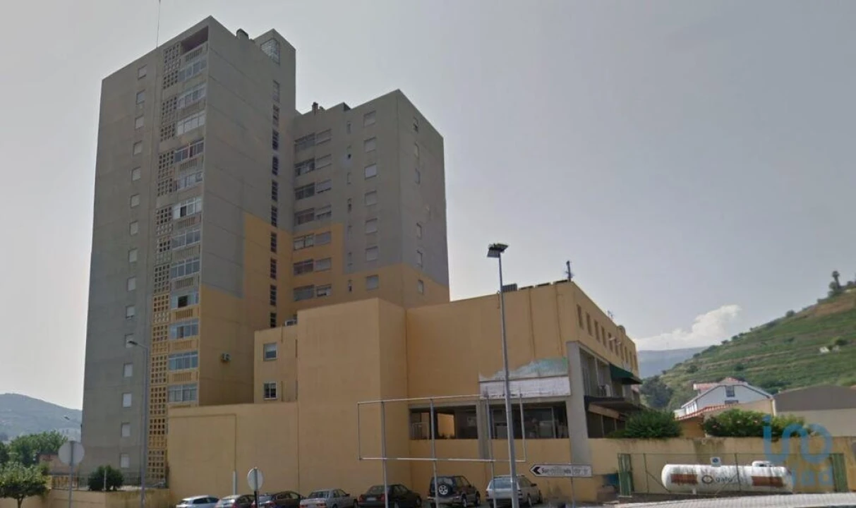 Loja para Venda em Peso da Régua e Godim Foto 1