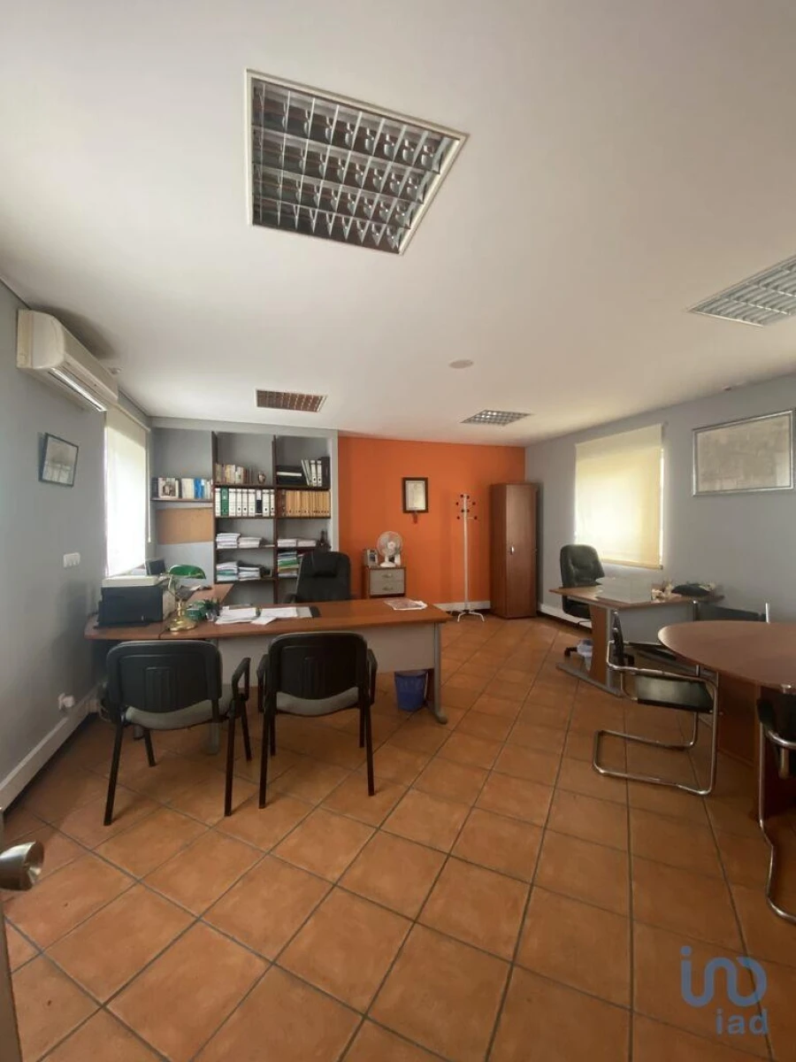 Loja para Venda em Peso da Régua e Godim Foto 2