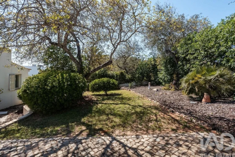 Moradia T3 para Venda em Albufeira e Olhos de Água Foto 26