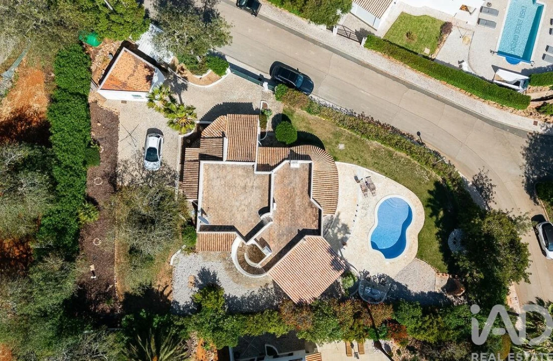 Moradia T3 para Venda em Albufeira e Olhos de Água Foto 27