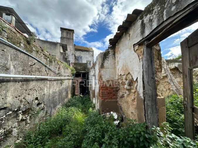 Prédio para Venda em Alcanhões Foto 11