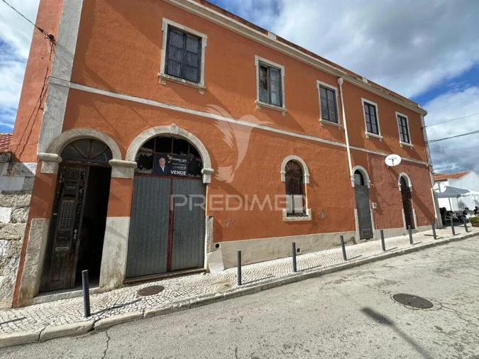 Prédio para Venda em Alcanhões Foto 3