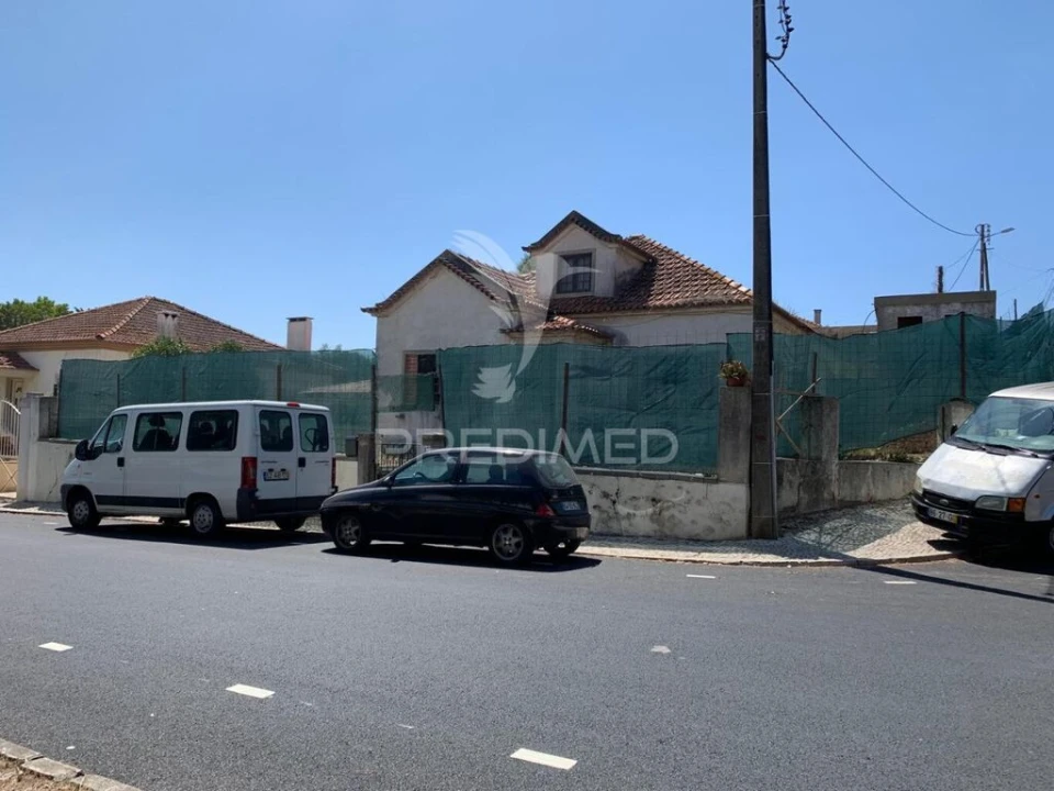 Terreno para Venda em Rio de Mouro Foto 11