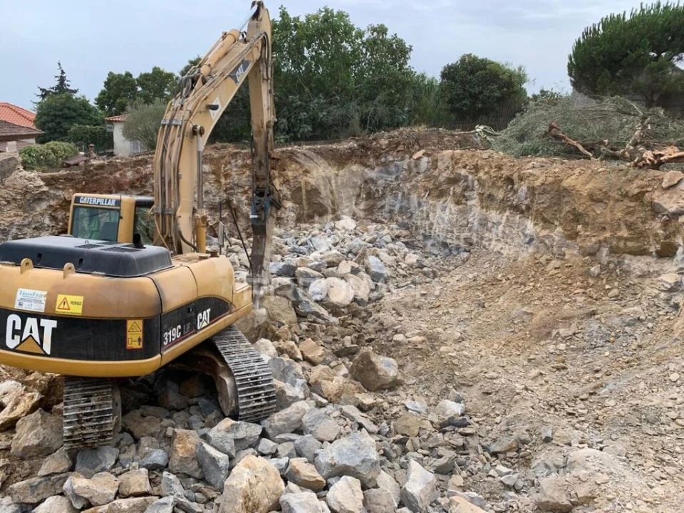 Terreno para Venda em Rio de Mouro Foto 14