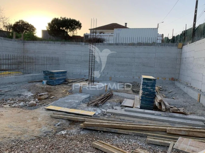 Terreno para Venda em Rio de Mouro Foto 15