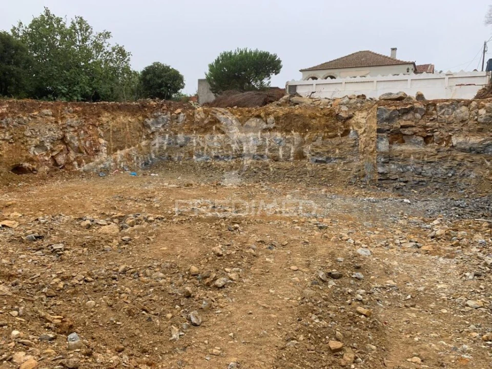 Terreno para Venda em Rio de Mouro Foto 9