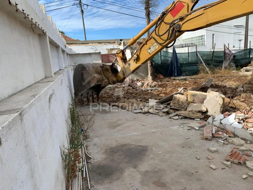 Terreno para Venda em Rio de Mouro Foto 16
