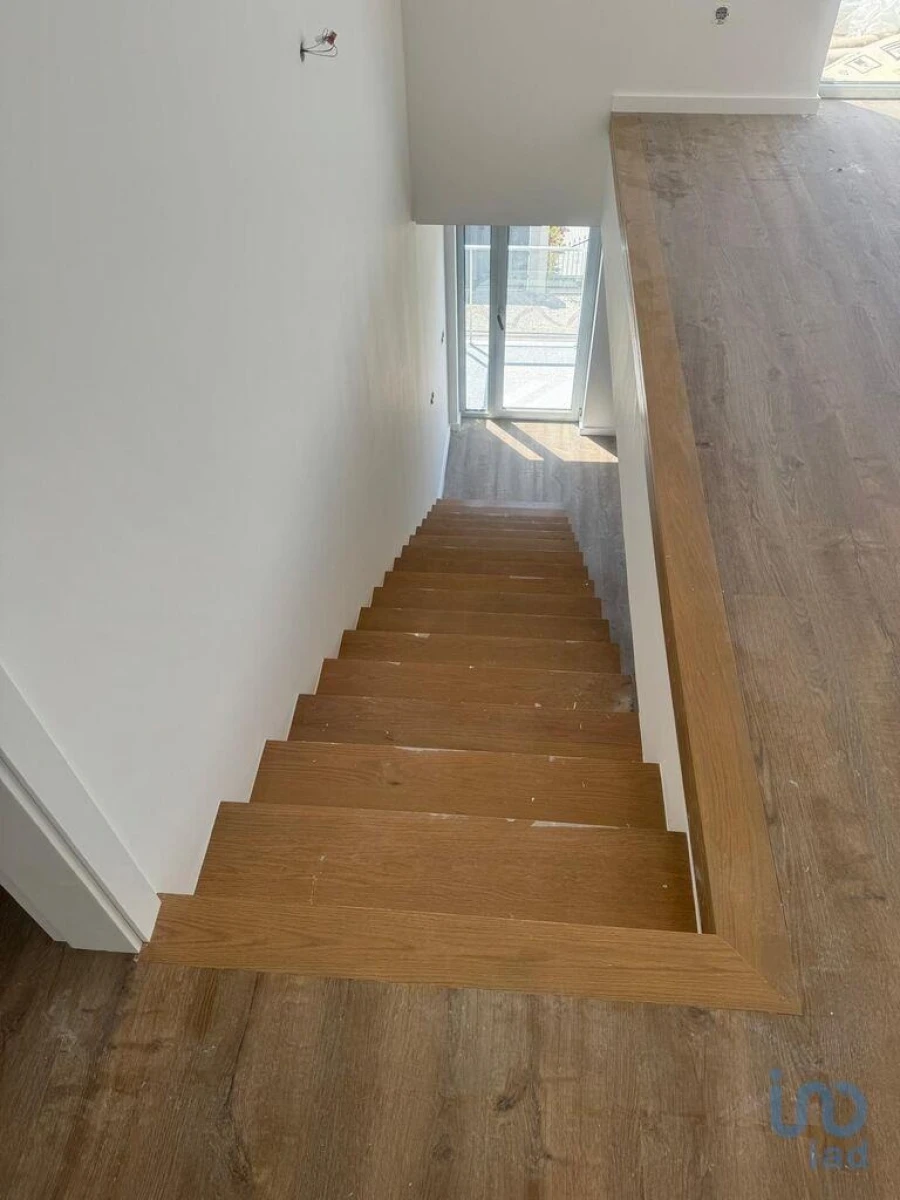 Apartamento T3 para Venda em Currelos, Papízios e Sobral Foto 4