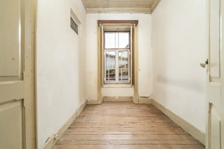 Prédio para Venda em Gouveia (São Pedro e São Julião) Foto 14