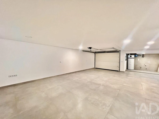 Moradia T3 para Venda em Antas e Abade de Vermoim Foto 17