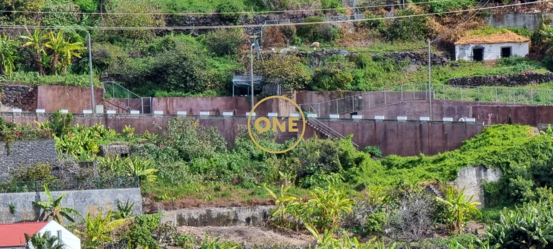 Terreno para Venda em Ribeira Brava Foto 7