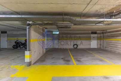 Apartamento para Venda em Santa Marinha e São Pedro da Afurada