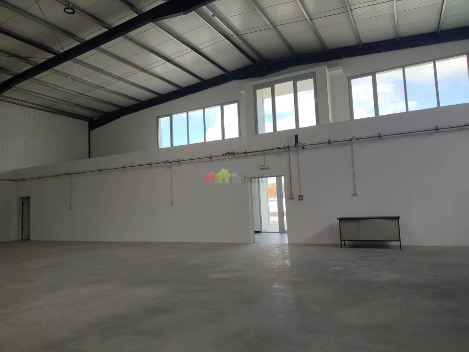 Armazém para Arrendamento em Moita Foto 2