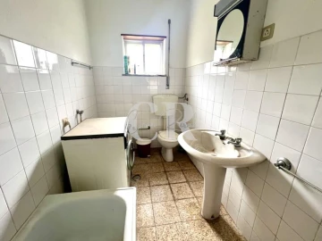 Moradia T2 para Venda em Castanheira de Pêra e Coentral