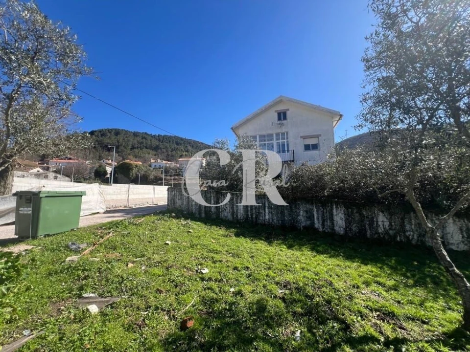 Moradia T2 para Venda em Castanheira de Pêra e Coentral Foto 41