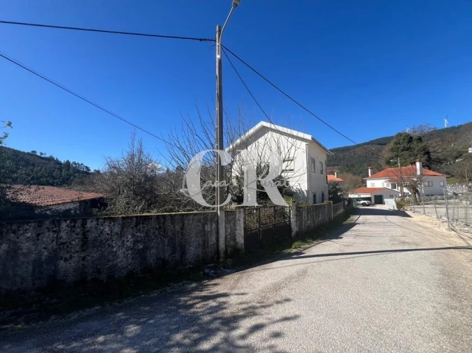 Moradia T2 para Venda em Castanheira de Pêra e Coentral Foto 3