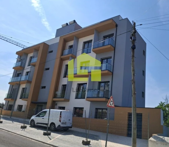 Apartamento T3 para Venda em Condeixa-A-Velha e Condeixa-A-Nova Foto 2