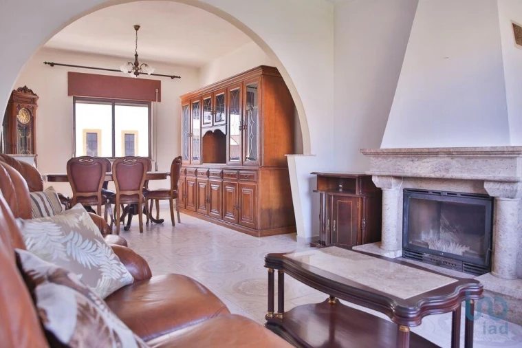 Moradia T3 para Venda em Longueira/Almograve Foto 5