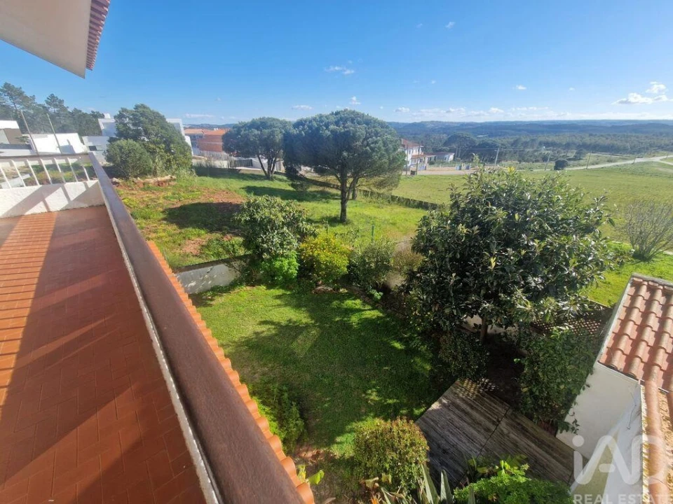 Moradia T5 para Venda em Nadadouro Foto 2