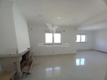 Moradia T5 para Venda em Amora