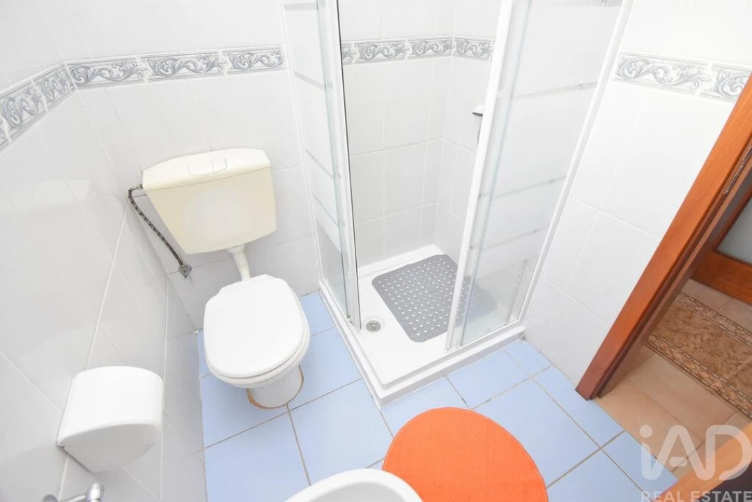 Moradia T3 para Venda em Vila Nova Foto 19