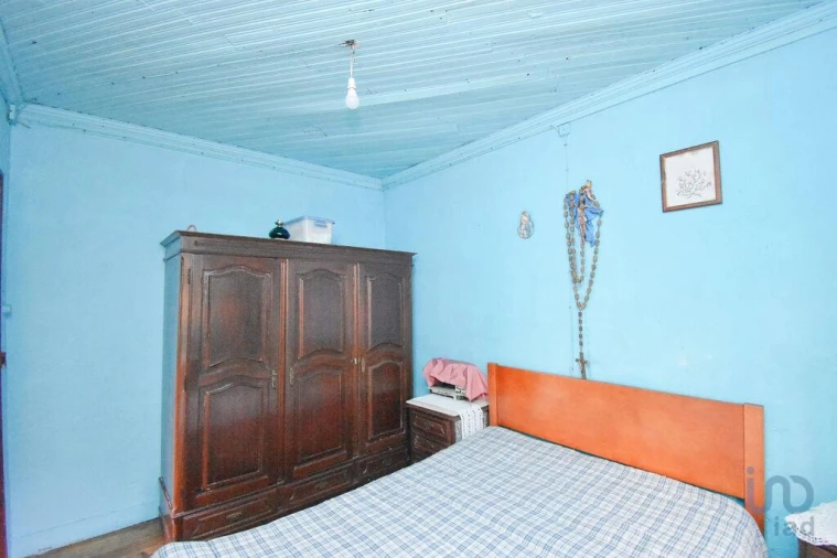 Moradia T3 para Venda em Vila Nova Foto 14