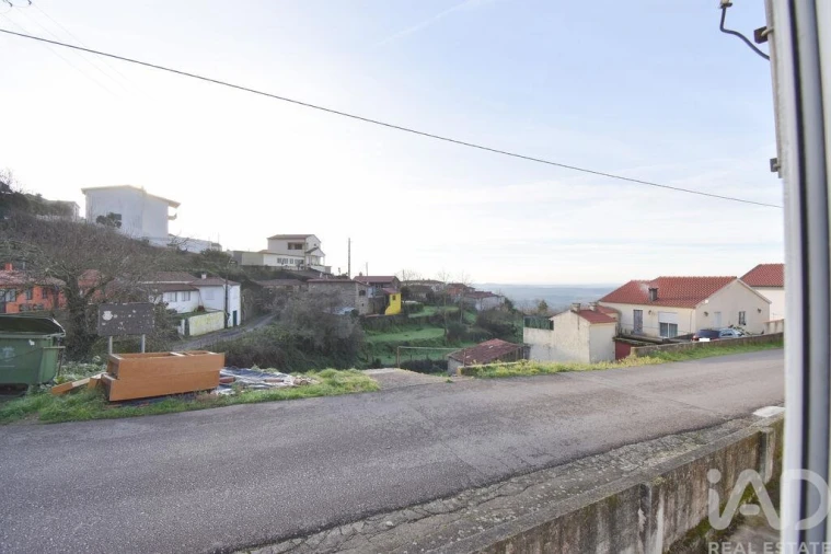 Moradia T3 para Venda em Vila Nova Foto 16