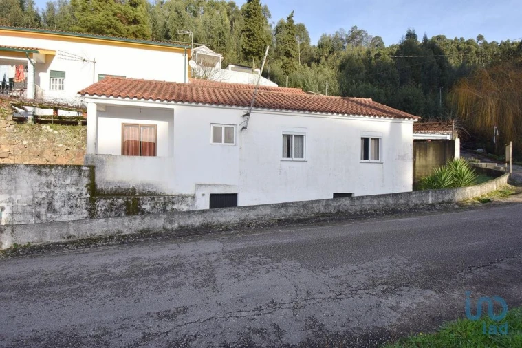 Moradia T3 para Venda em Vila Nova Foto 2