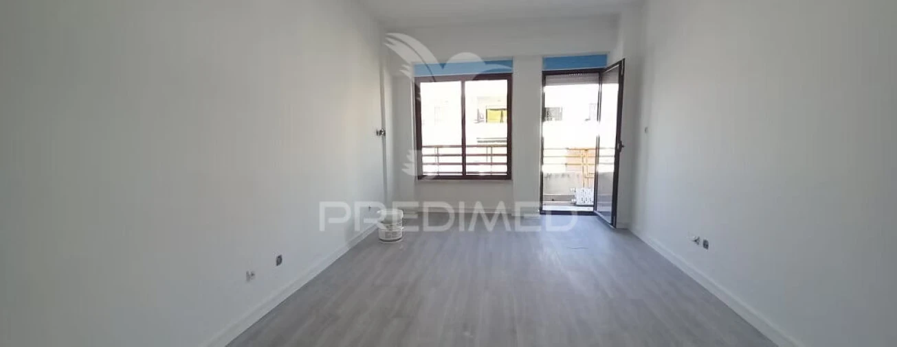 Apartamento T3 para Venda em Costa da Caparica Foto 2