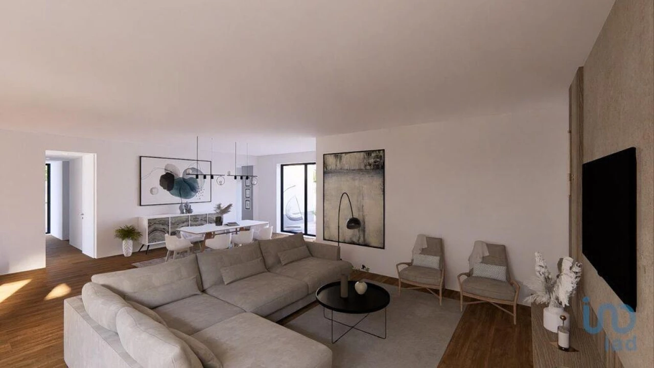 Moradia T4 para Venda em Almancil Foto 11