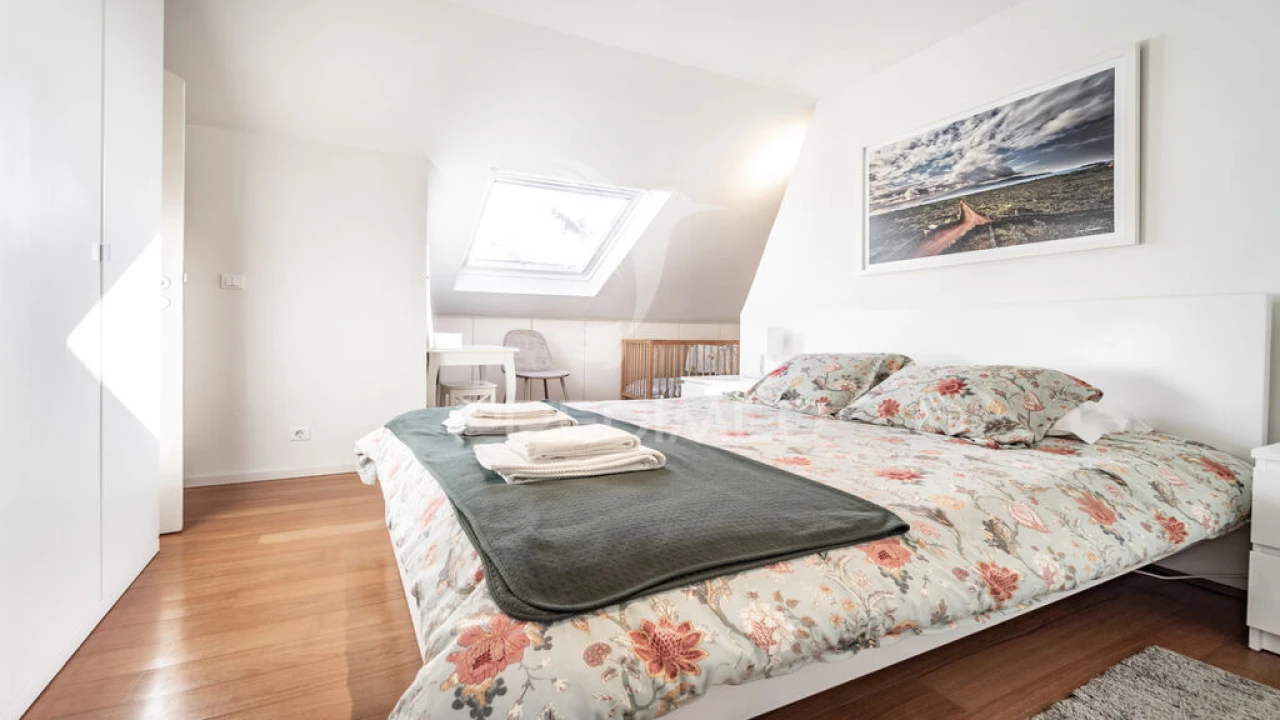 Moradia T5 para Venda em Angra (São Pedro) Foto 13