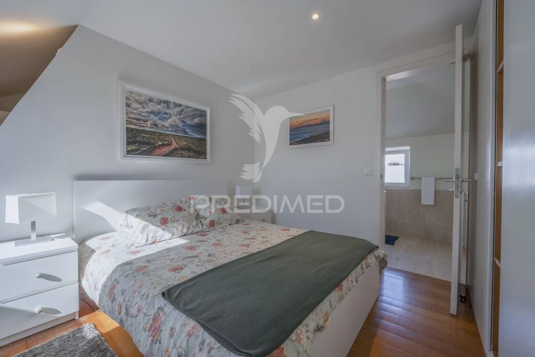 Moradia T5 para Venda em Angra (São Pedro) Foto 20