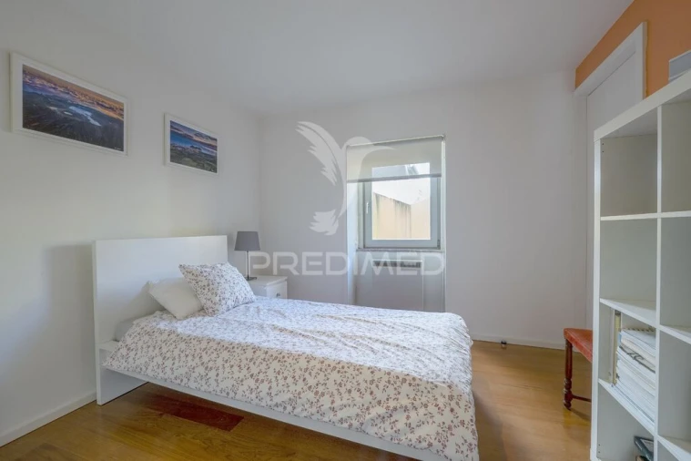 Moradia T5 para Venda em Angra (São Pedro) Foto 18