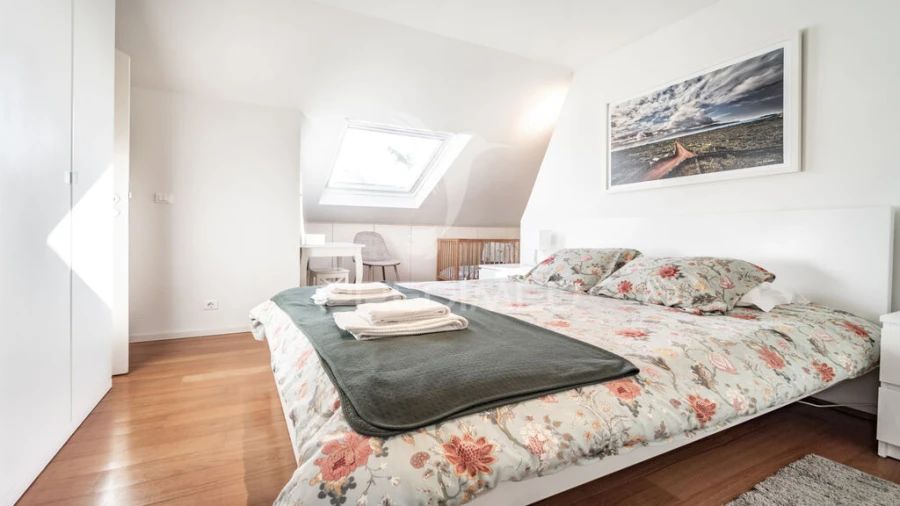 Moradia T5 para Venda em Angra (São Pedro) Foto 13