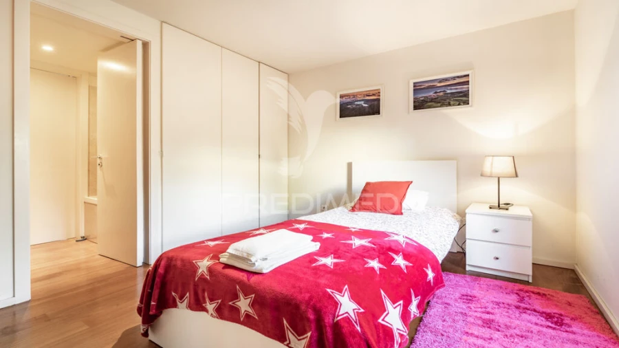 Moradia T5 para Venda em Angra (São Pedro) Foto 11