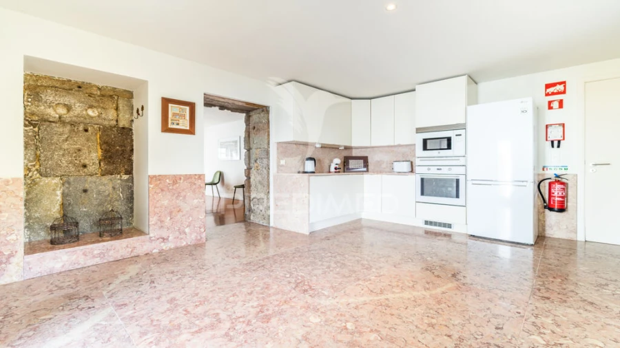 Moradia T5 para Venda em Angra (São Pedro) Foto 5